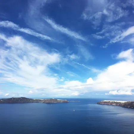 Hotel Remezzo Imerovigli (Santorini)