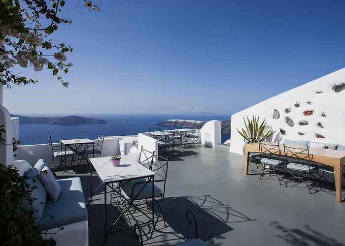 Remezzo Hotel Imerovigli (Santorini)