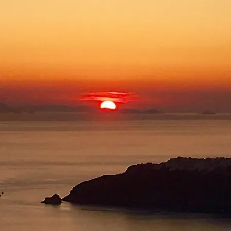 Hotel Remezzo Imerovigli (Santorini)