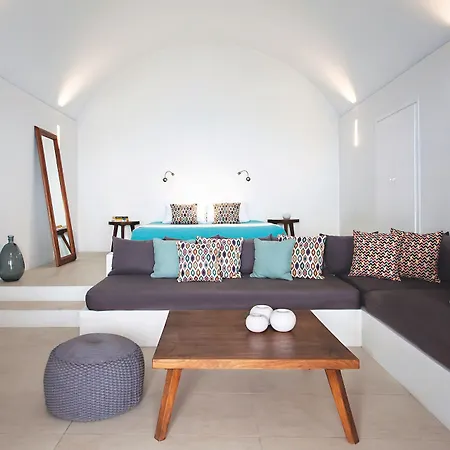 Hotel Remezzo Imerovigli (Santorini)