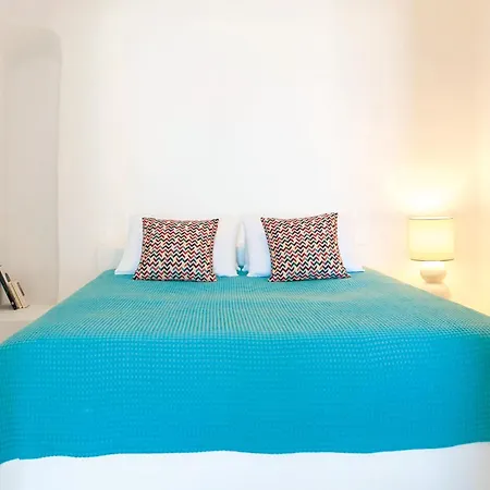 Remezzo Hotel Imerovigli (Santorini)