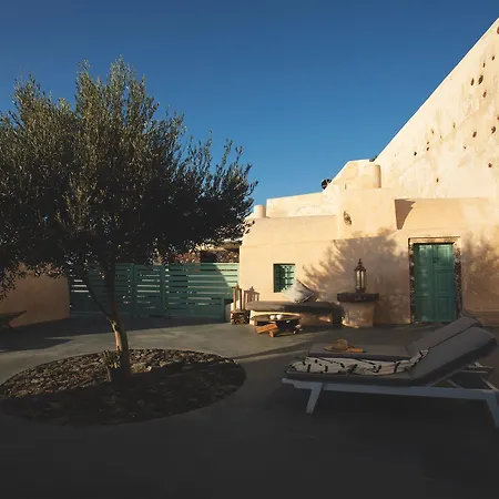 Hotel Remezzo Imerovigli (Santorini)