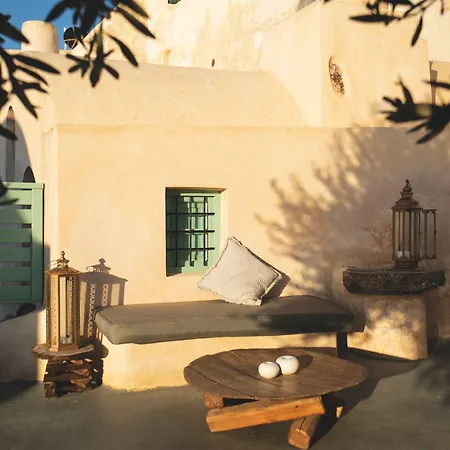 Remezzo Hotel Imerovigli (Santorini)