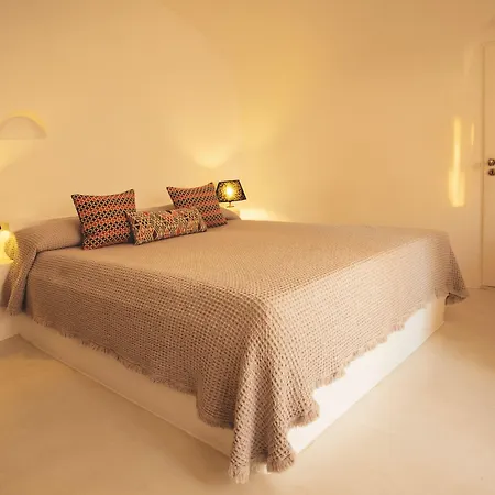 Remezzo 4* Imerovigli (Santorini)